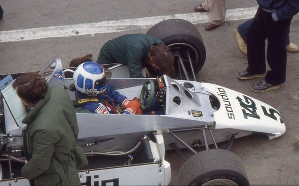 F1 testit Zolderissa. Missä kaikki nappulat ratista